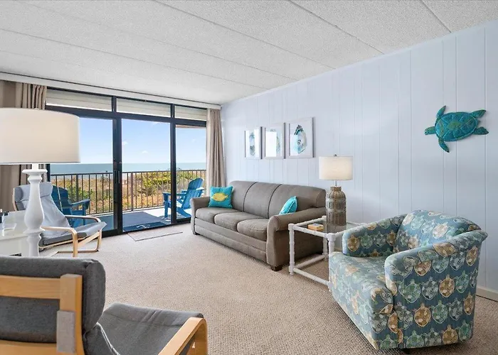 Beautiful 2 Bedroom Just Steps From The Beach!