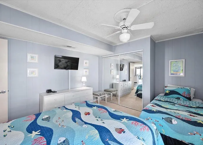 Beautiful 2 Bedroom Just Steps From The Beach! Ocean City